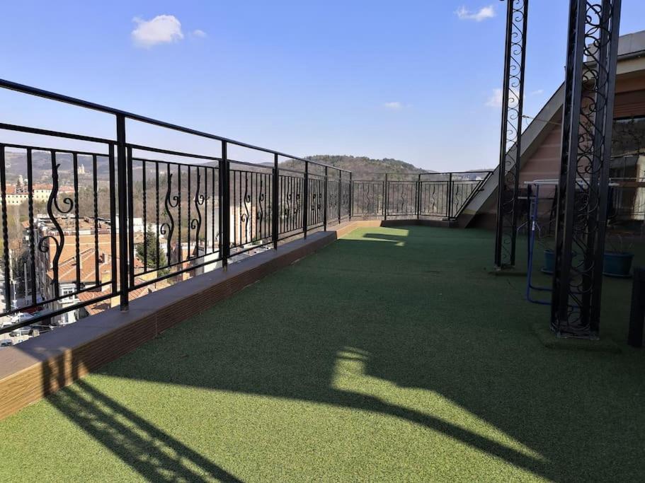 Unique Studio- Great Balcony And View! Parking Possibility! Veliko Tarnovo Exteriér fotografie