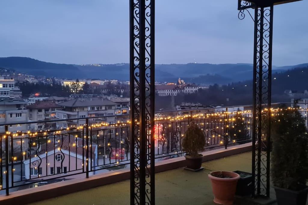 Unique Studio- Great Balcony And View! Parking Possibility! Veliko Tarnovo Exteriér fotografie