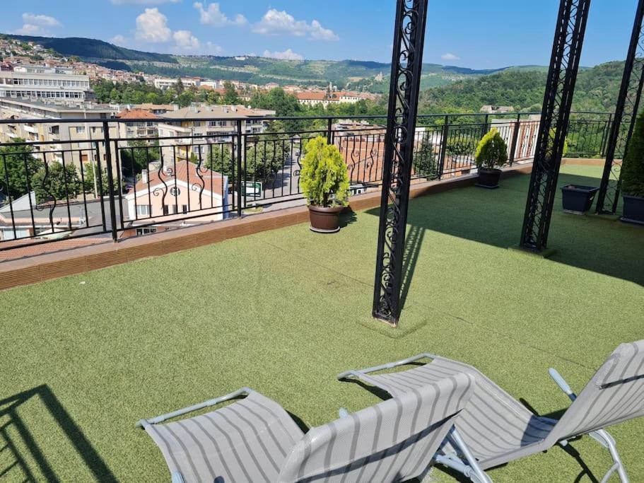 Unique Studio- Great Balcony And View! Parking Possibility! Veliko Tarnovo Exteriér fotografie