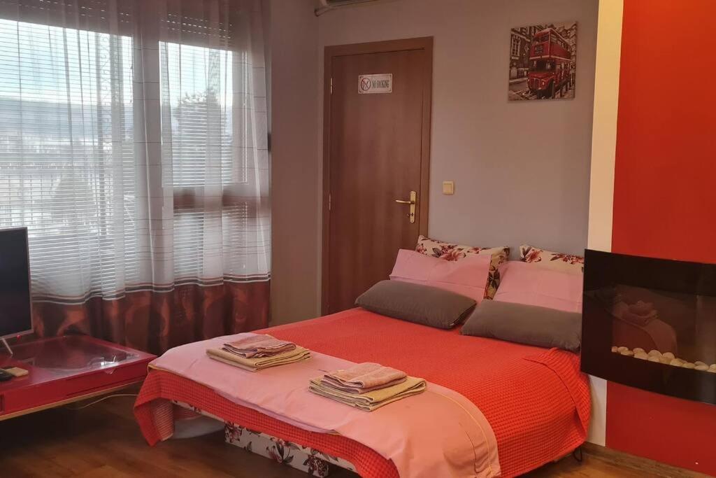 Unique Studio- Great Balcony And View! Parking Possibility! Veliko Tarnovo Exteriér fotografie